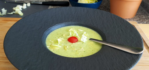 Kopfsalat Suppe