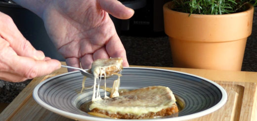 Zwiebelsuppe mit Käsecrouton