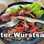 Roter Wurstsalat mit Senfdressing Rezept